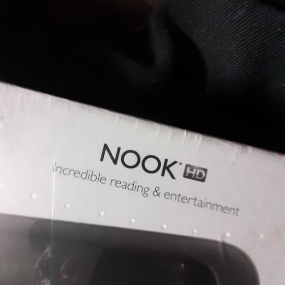 Barnes & Noble Other - Nook reader HD wifi